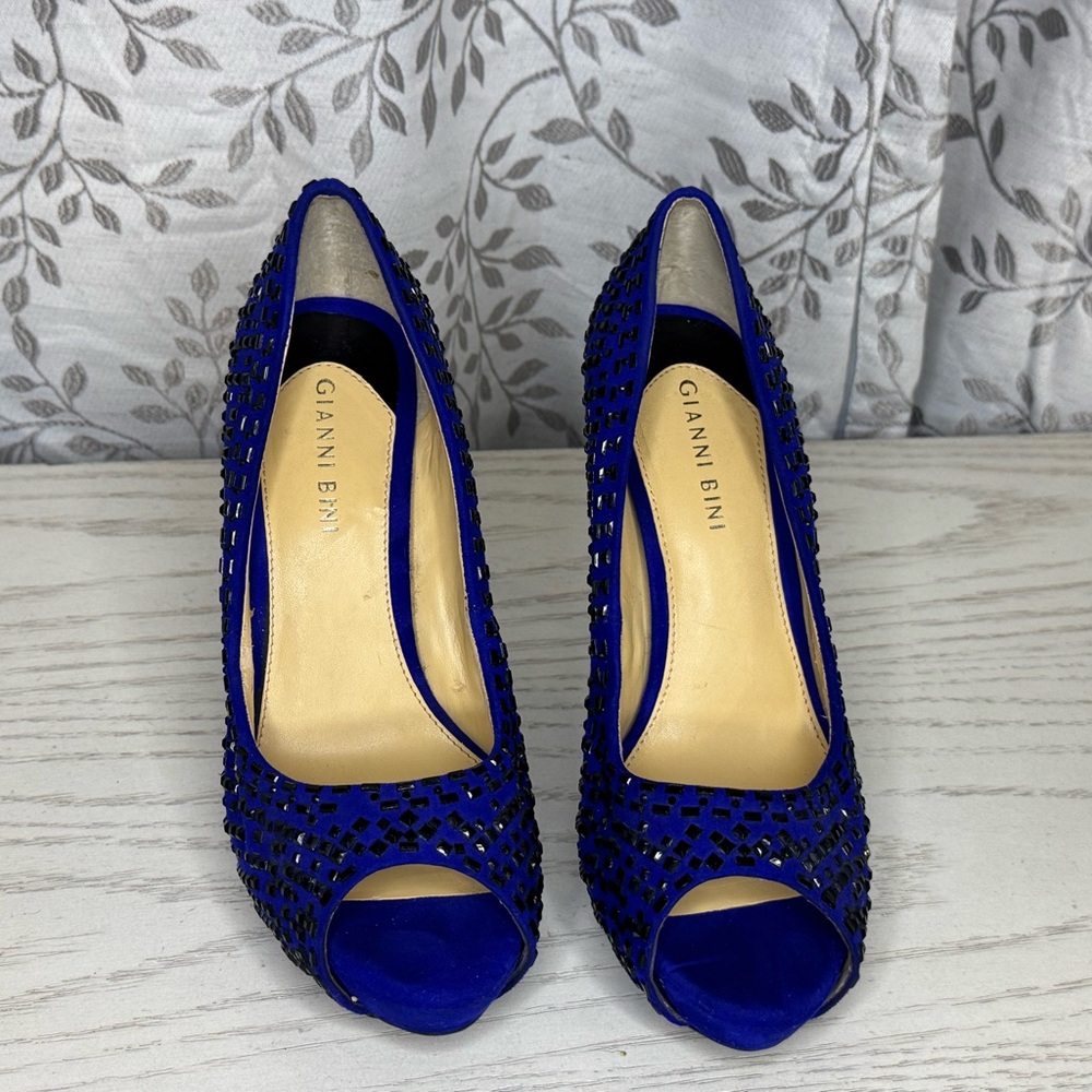 Gianni Bini Royal Blue Peep Toe Heels